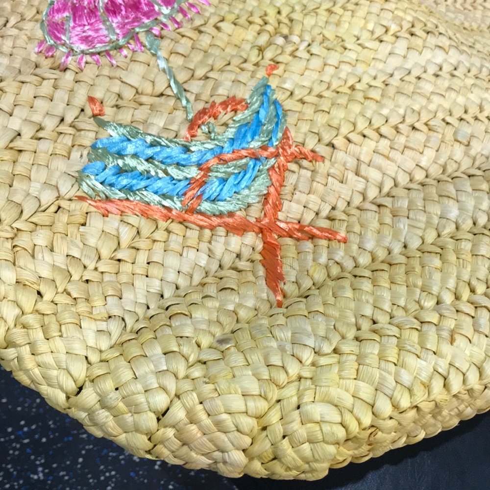 Woven straw beach bag with liner - Picture 13 of 13